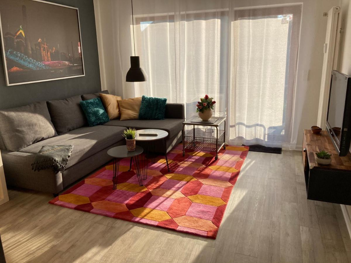 Living At Saarpartments -Adults Only- 2 Bedroom, Netflix - Business & Holiday Apartments For Long- And Short Term Stay, 3 Min To Train Station, Secure E-Bike Parking! Saarbruecken Exterior photo
